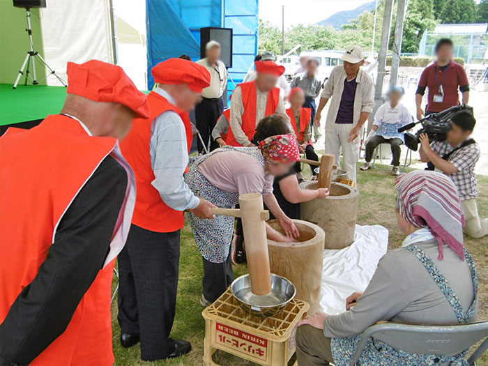 米寿の餅つき
